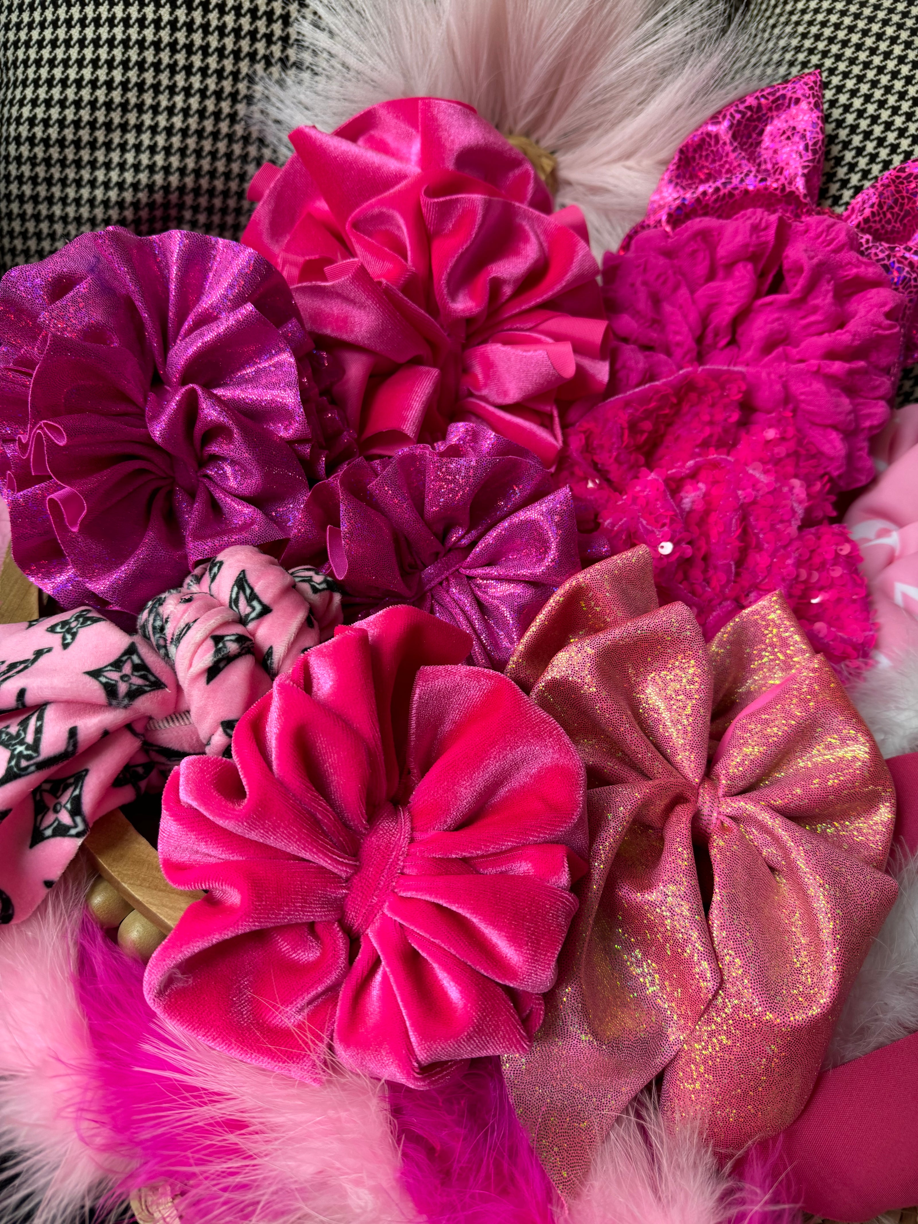 Pink Bows - Piggies & Singles π©·π