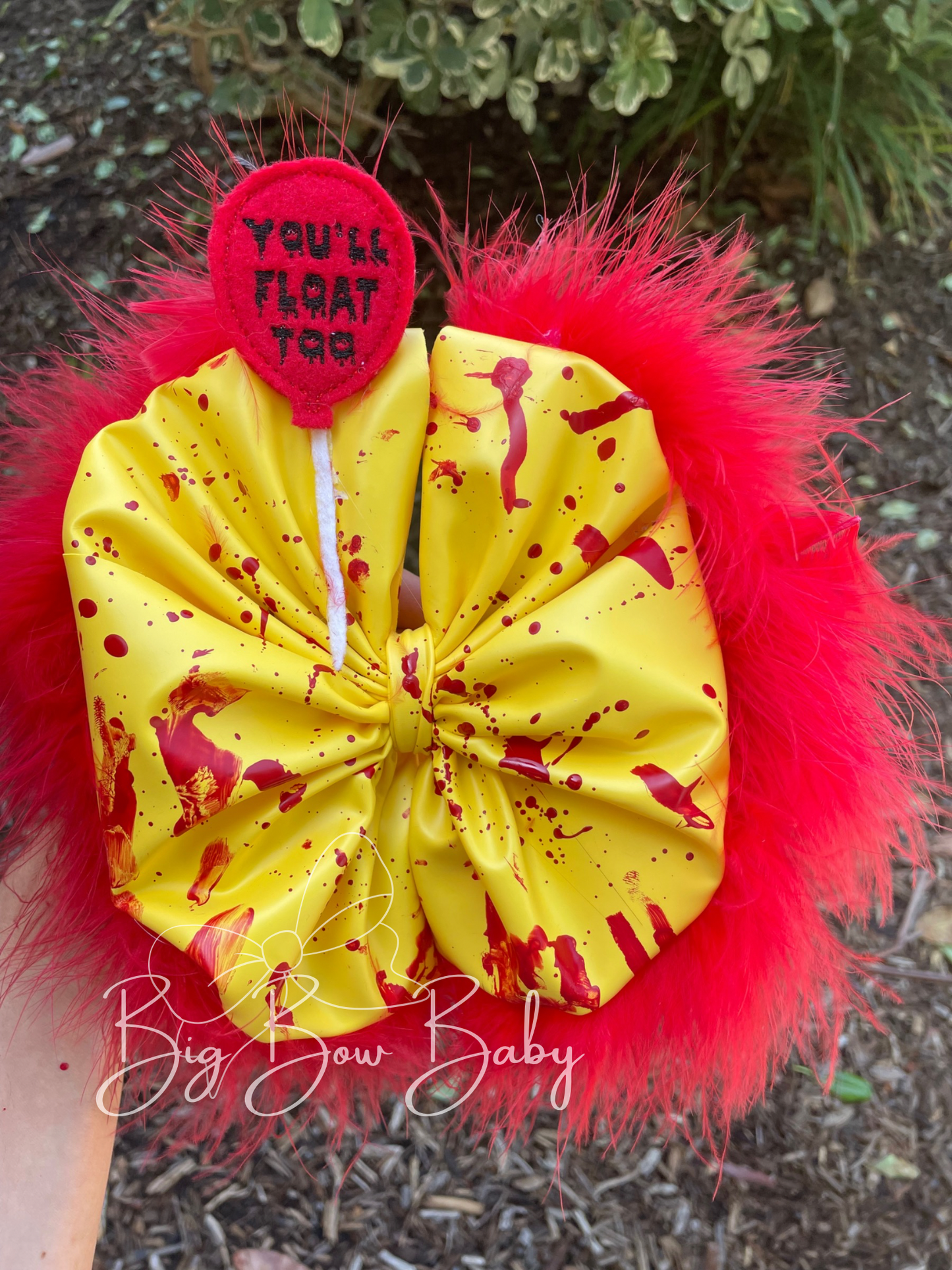 YOU'LL FLOAT TOO - Messy Wrap (COMES WITHOUT RED FEATHERS)