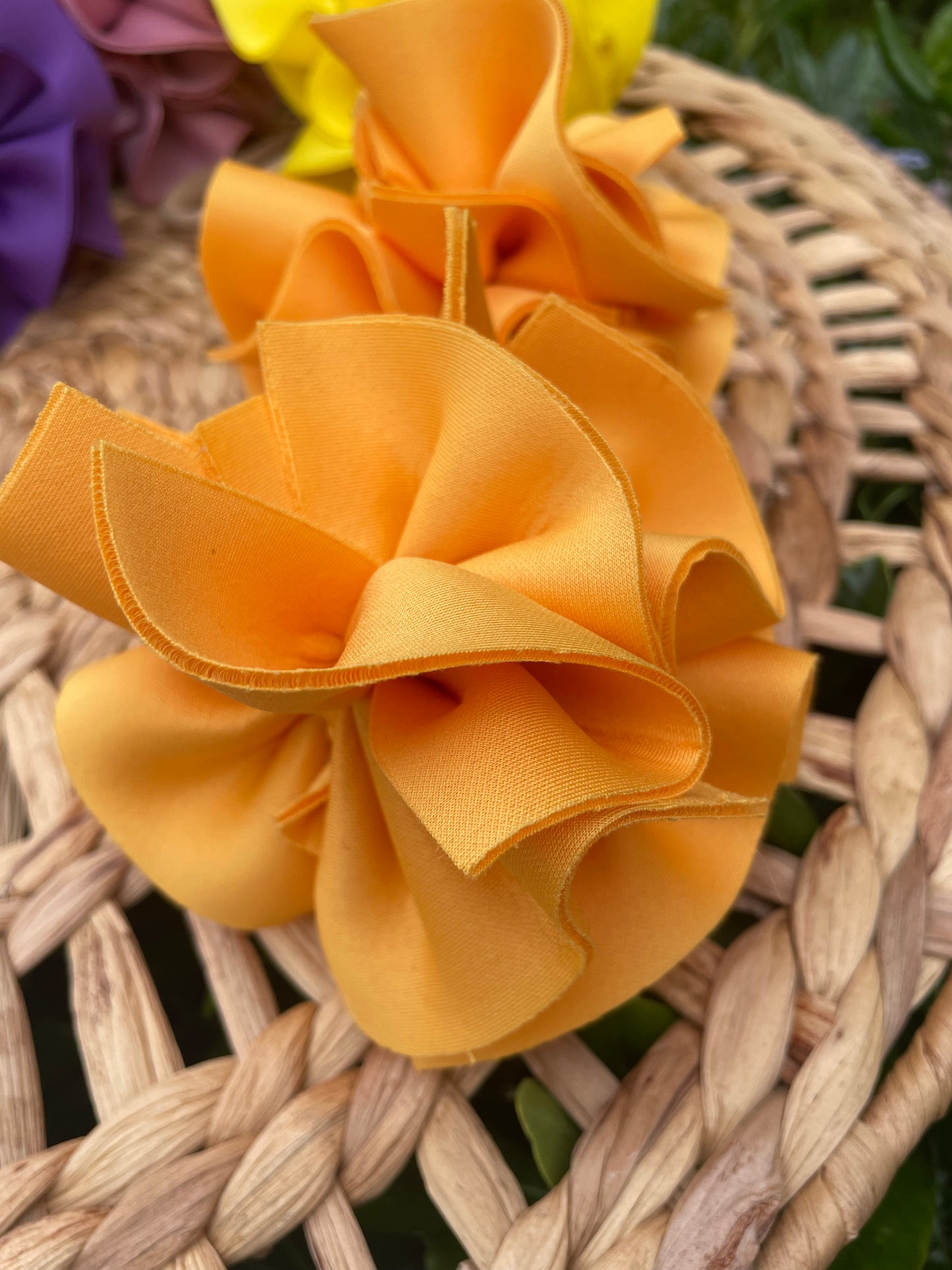 Mango 4" Ruffles