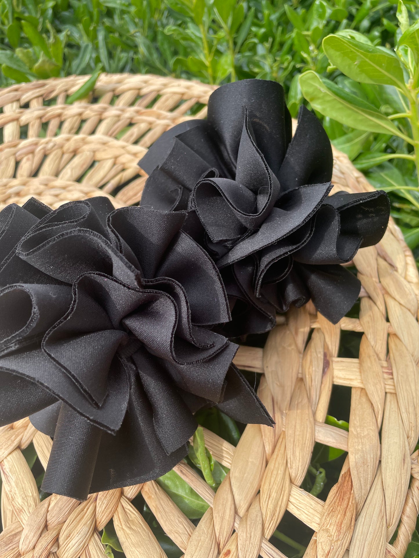 Black Texas Shredded Ruffles