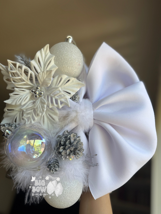 White Christmas 🤍 (Light Up Option)