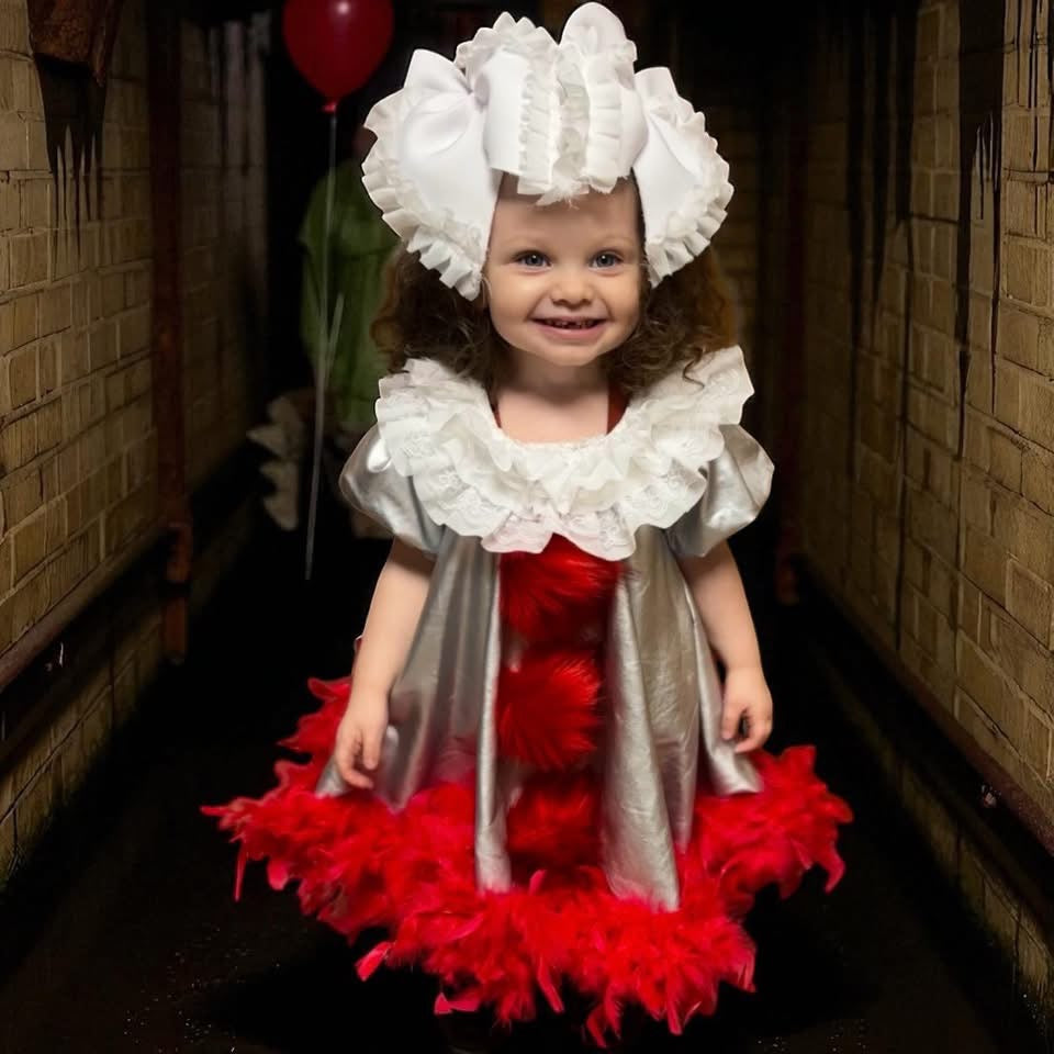 Pennywise Abilene Dress 🎈- PRICE INCLUDES EVERYTHING AS PICTURED (see separate listing for more styles)