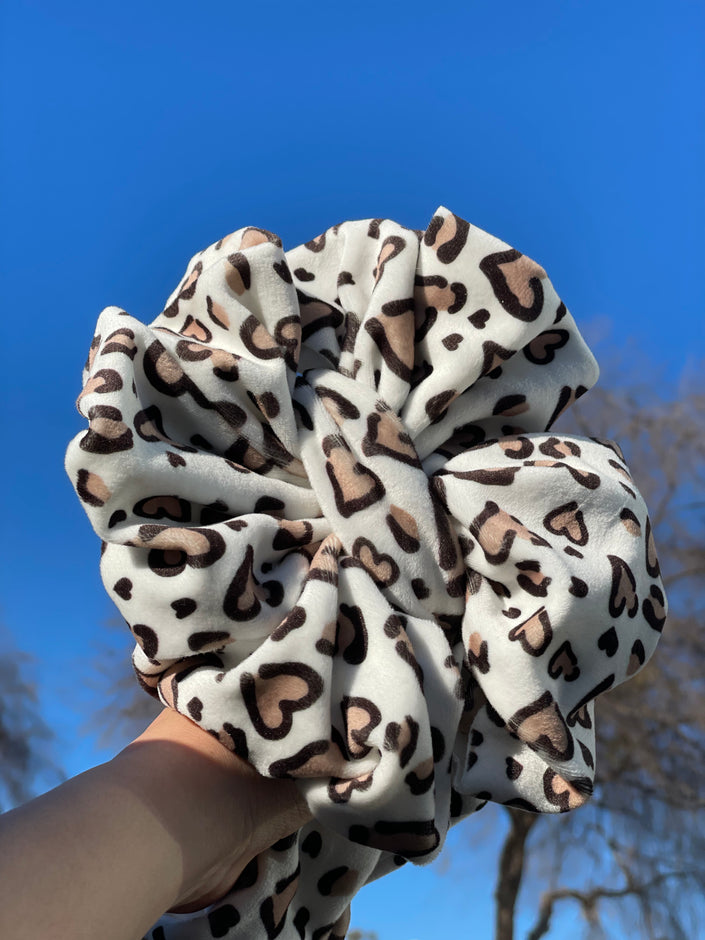 Leopard Hearts Velvet - Pick Your Style